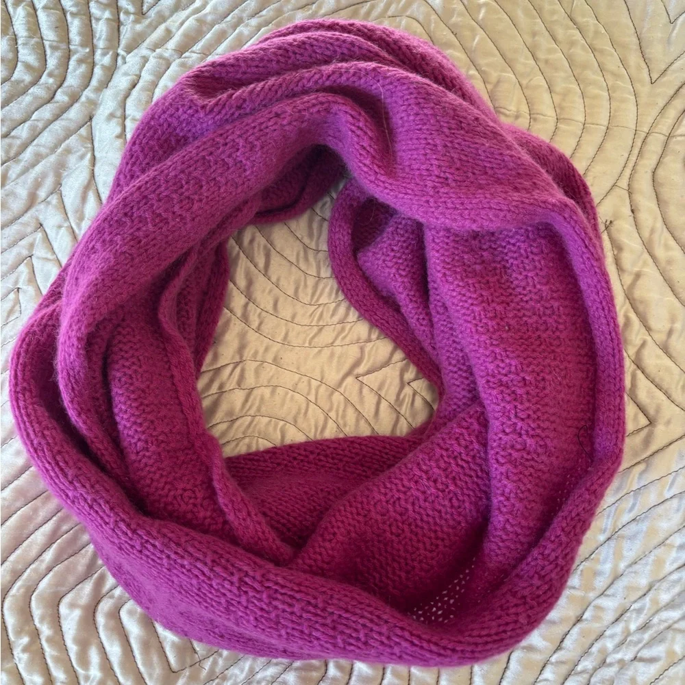 100% Cashmere Nordstrom Infinity Scarf Raspberry Pink Loop Luxury Knit